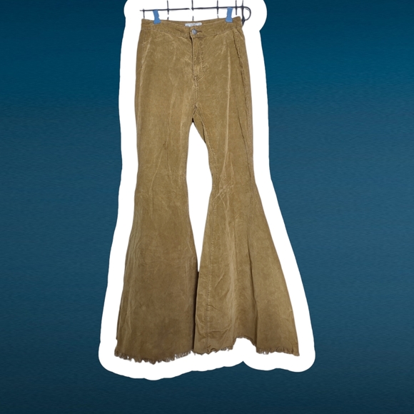 The✨ swamp ✨witch - Picture 2 of 11